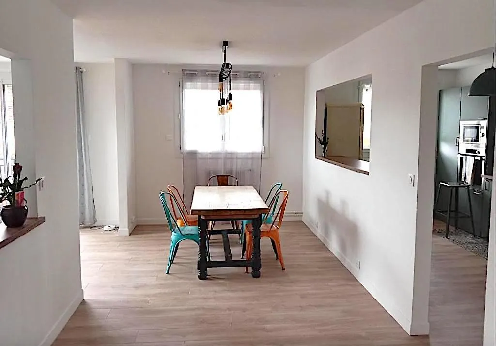 Nouveaute Maison Cocooning Avec Jardin, Terrasse Couverte Et Jacuzzi Bellerive-sur-Allier