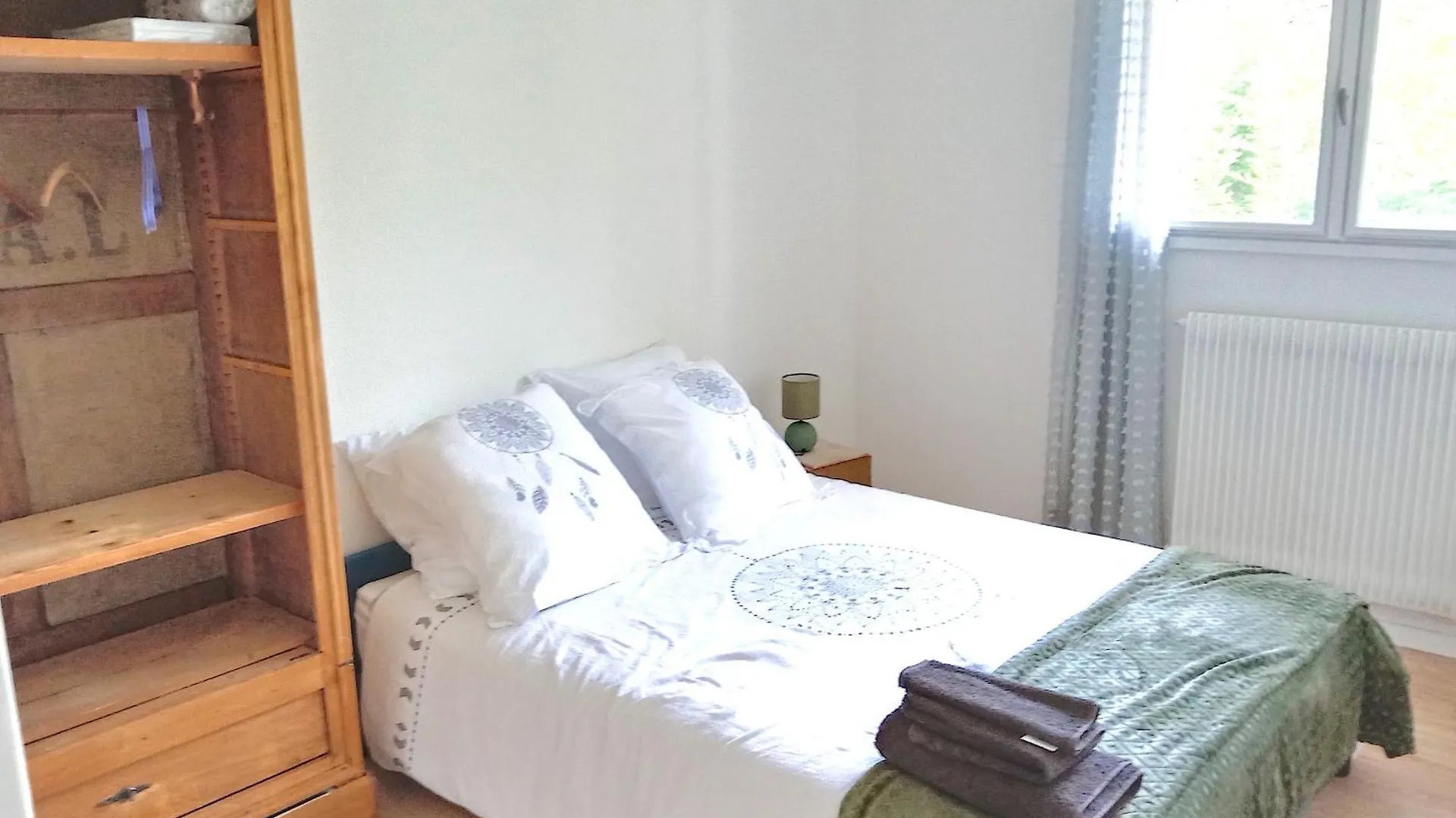 Holiday home Nouveaute Maison Cocooning Avec Jardin, Terrasse Couverte Et Jacuzzi Bellerive-sur-Allier