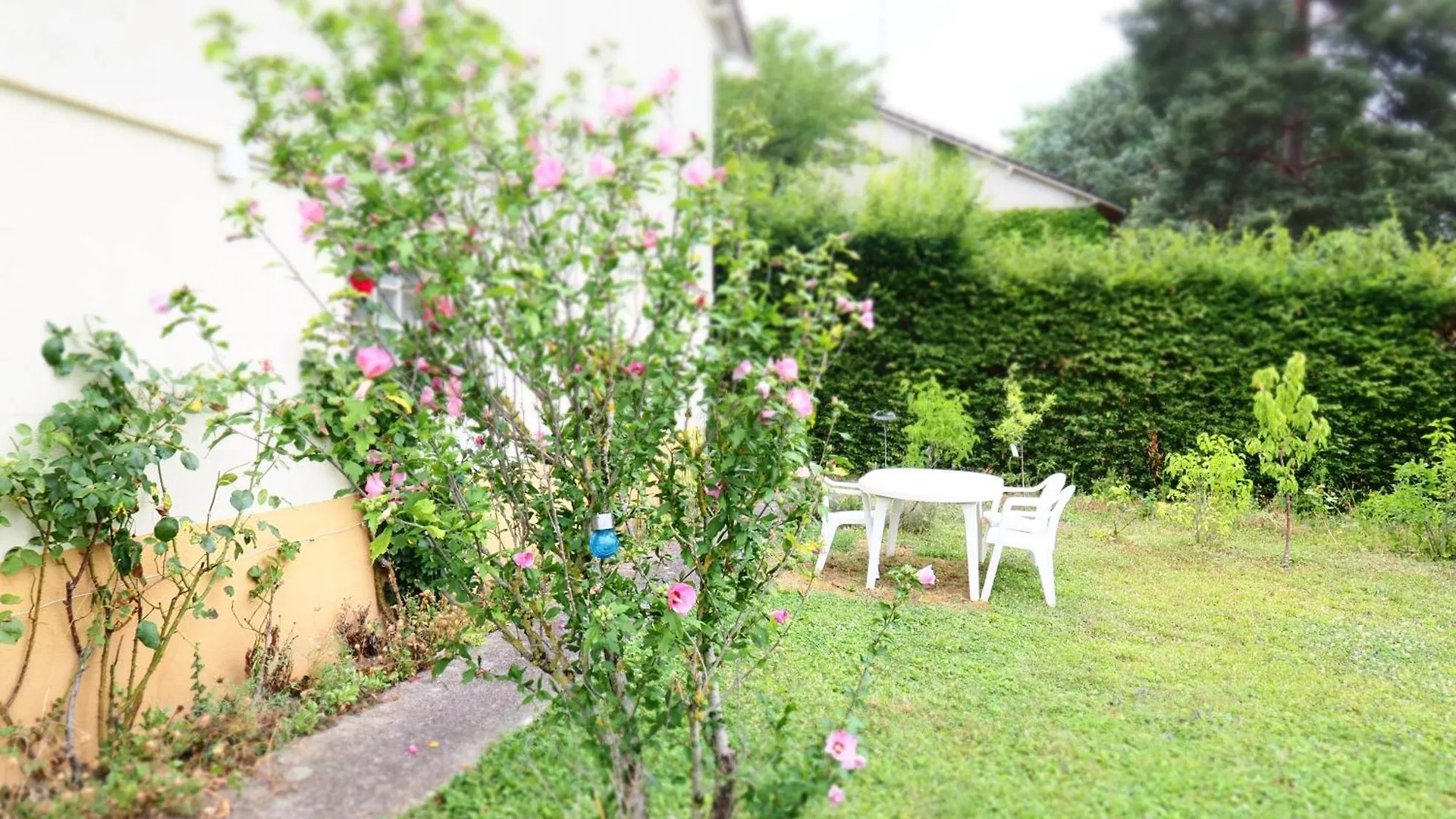 Holiday home Nouveaute Maison Cocooning Avec Jardin, Terrasse Couverte Et Jacuzzi Bellerive-sur-Allier