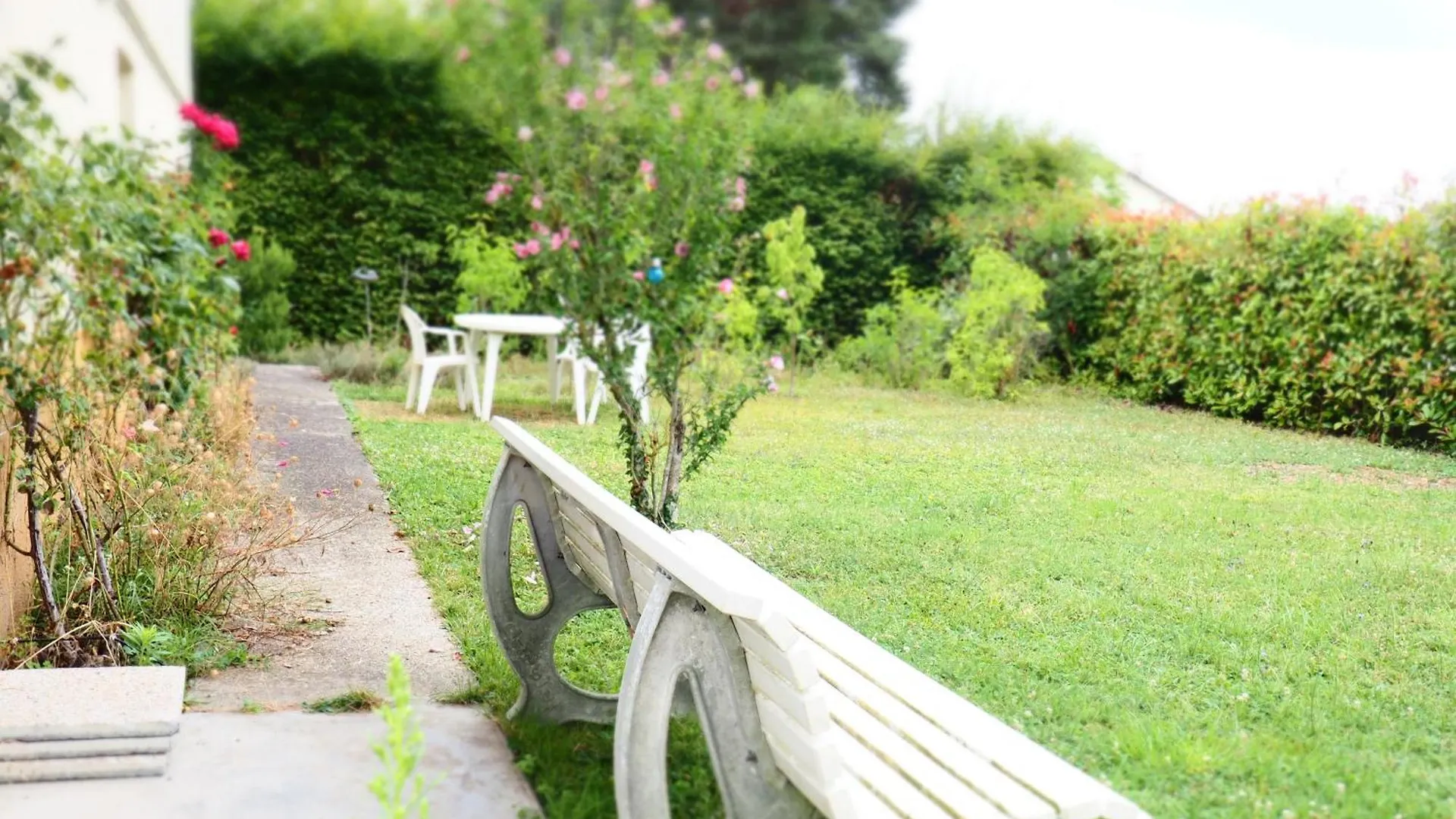 Holiday home Nouveaute Maison Cocooning Avec Jardin, Terrasse Couverte Et Jacuzzi Bellerive-sur-Allier